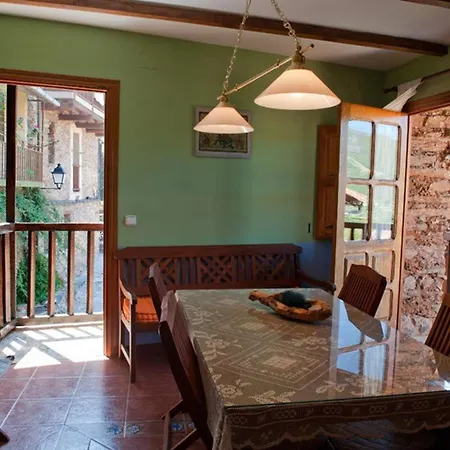 Charming House In With Fireplace And Terrace Robledillo De Gata