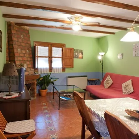 Nyaraló Charming House In With Fireplace And Terrace