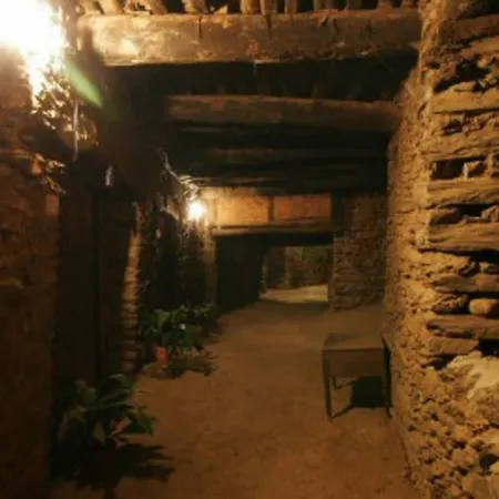Nyaraló Charming House In With Fireplace And Terrace