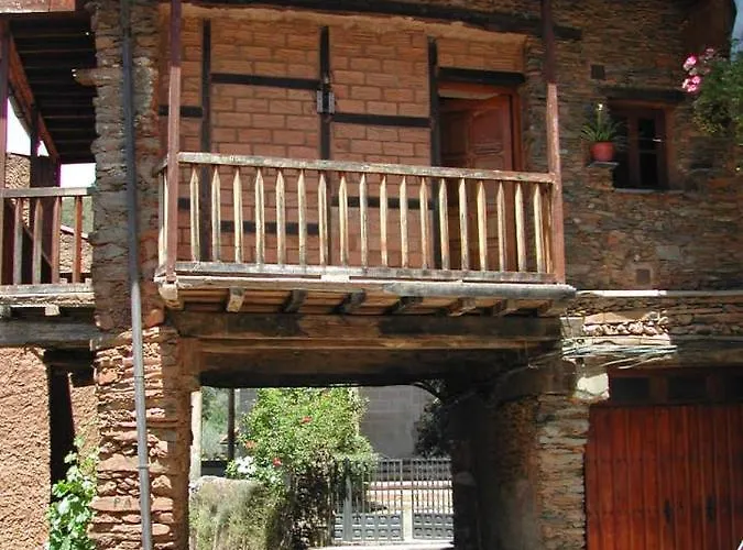 Charming House In With Fireplace And Terrace *